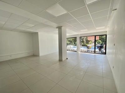 Local commercial - 65 m² - 1 pièce