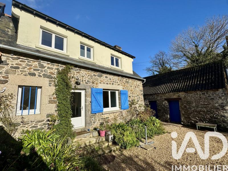 Maison - 220 m² - 8 pièces