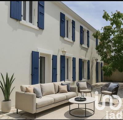 Maison - 317 m² - 8 pièces