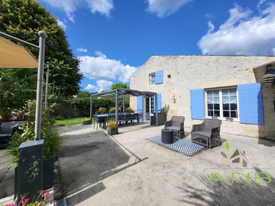 Maison - 200 m² - 10 pièces