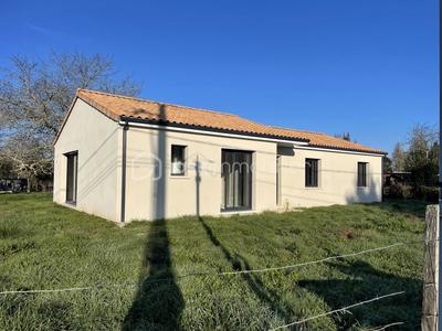 Maison - 110 m² - 5 pièces