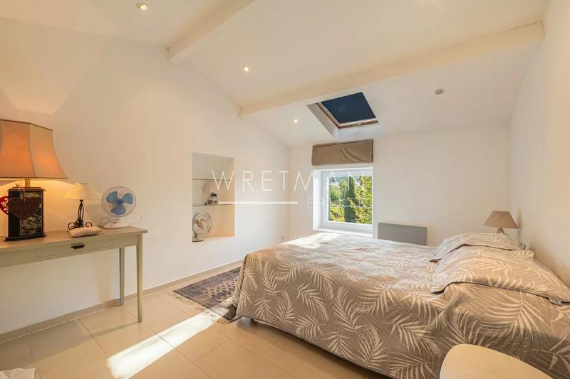 Villa - 191 m² - 6 pièces