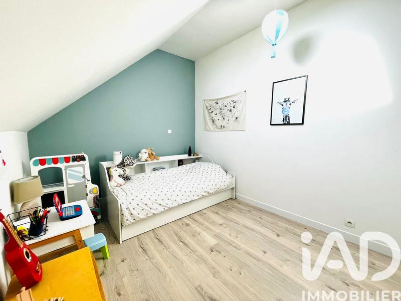 Maison - 90 m² - 5 pièces