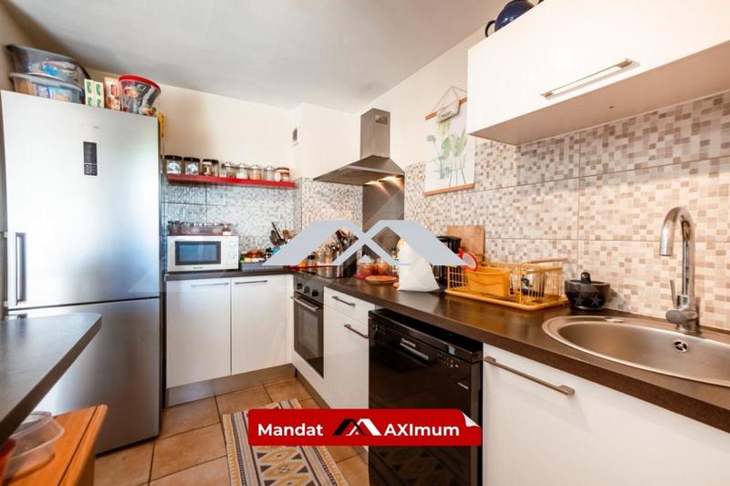 Appartement - 80 m² - 3 pièces