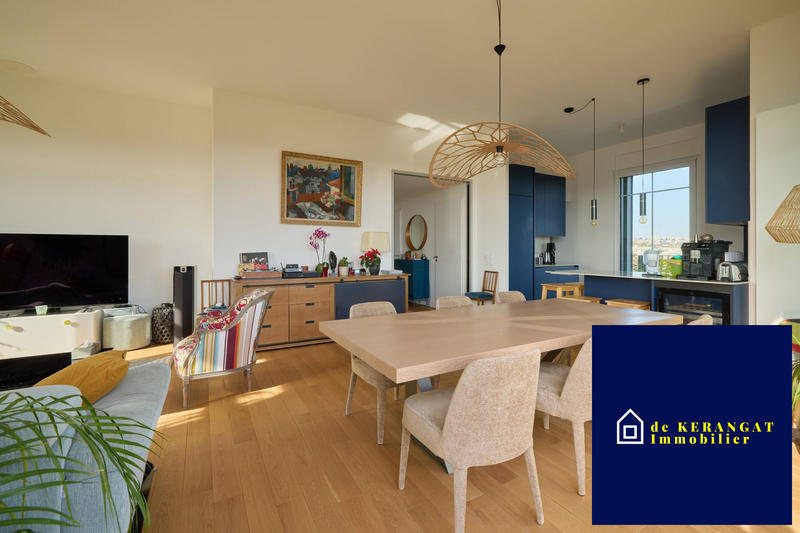 Appartement - 136 m² - 6 pièces