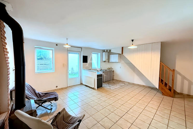 Maison - 229 m² - 9 pièces