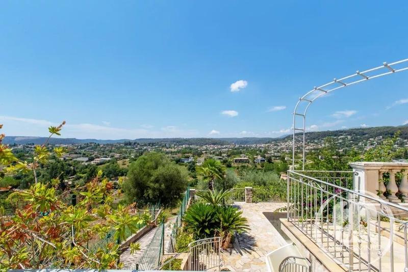 Villa - 181 m² - 7 pièces