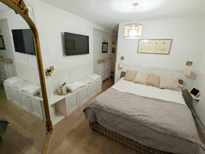 Maison - 200 m² - 10 pièces