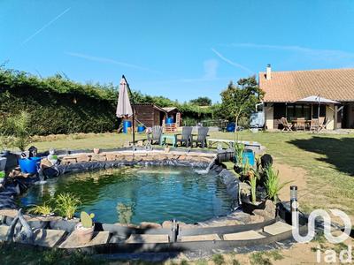 Maison - 213 m² - 9 pièces