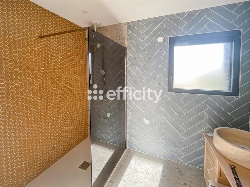 Maison - 150 m² - 4 pièces