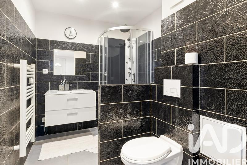 Maison - 147 m² - 7 pièces