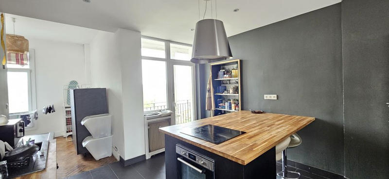 Appartement - 182 m² - 6 pièces