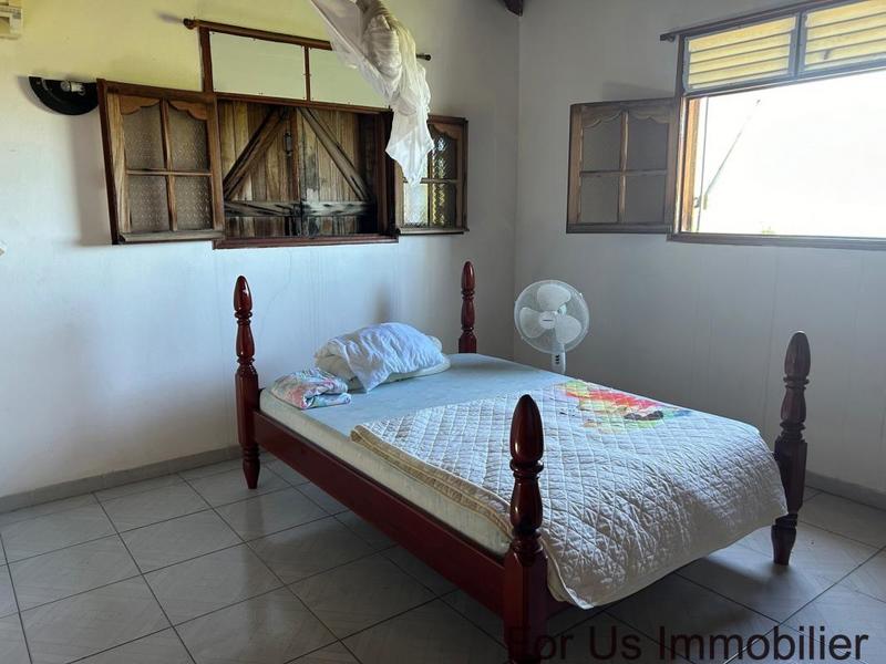 Maison - 215 m² - 7 pièces