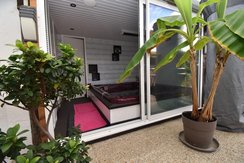 Maison de ville - 235 m² - 10 pièces