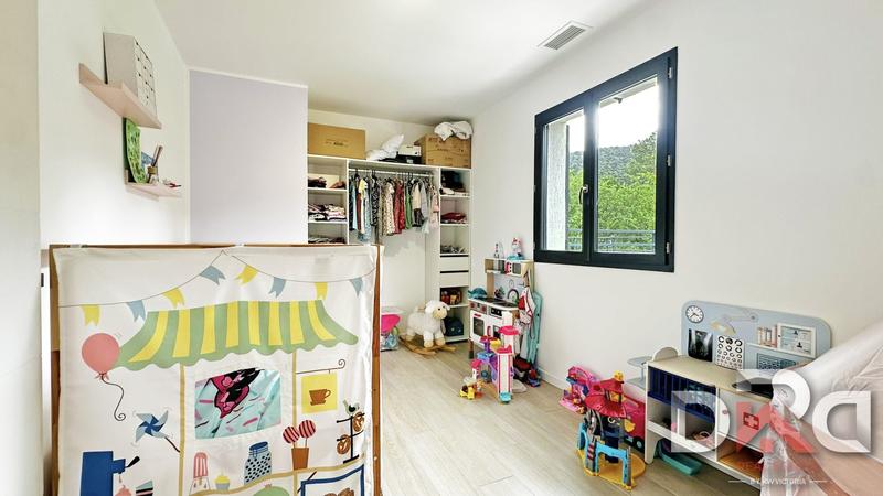 Maison - 205 m² - 8 pièces