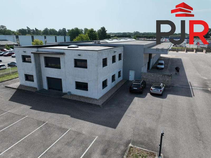 Local d'activités - 1 220 m²
