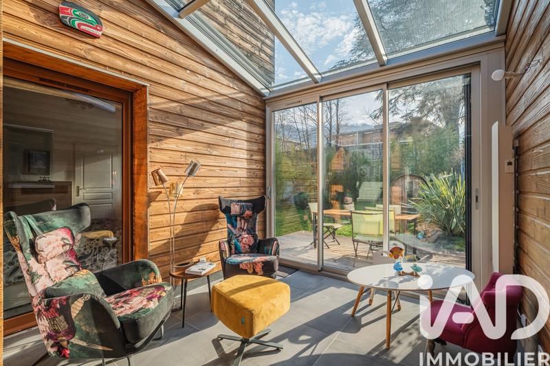 Maison - 99 m² - 4 pièces