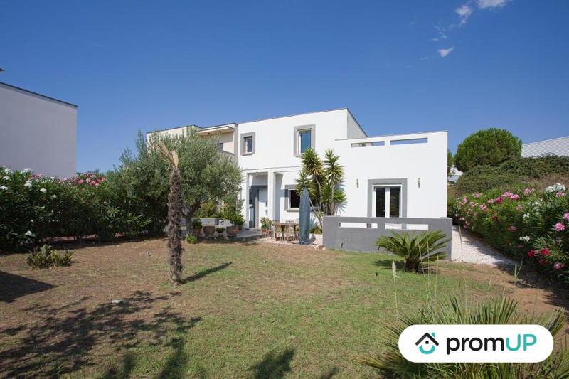 Maison contemporaine - 150 m² - 6 pièces