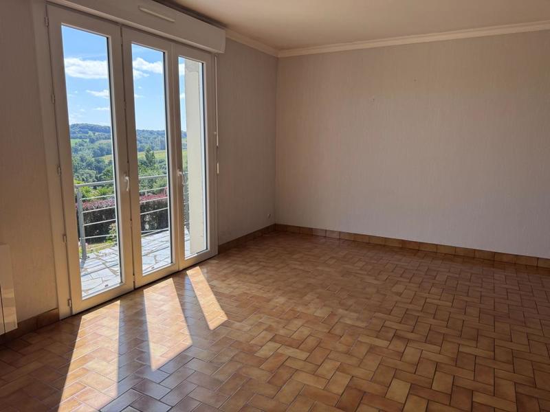 Maison - 104 m² - 5 pièces
