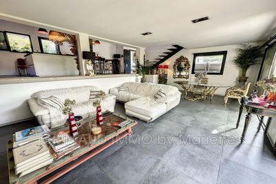 Villa - 172 m² - 4 pièces