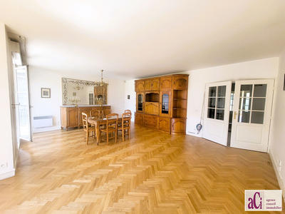 Appartement - 110 m² - 5 pièces