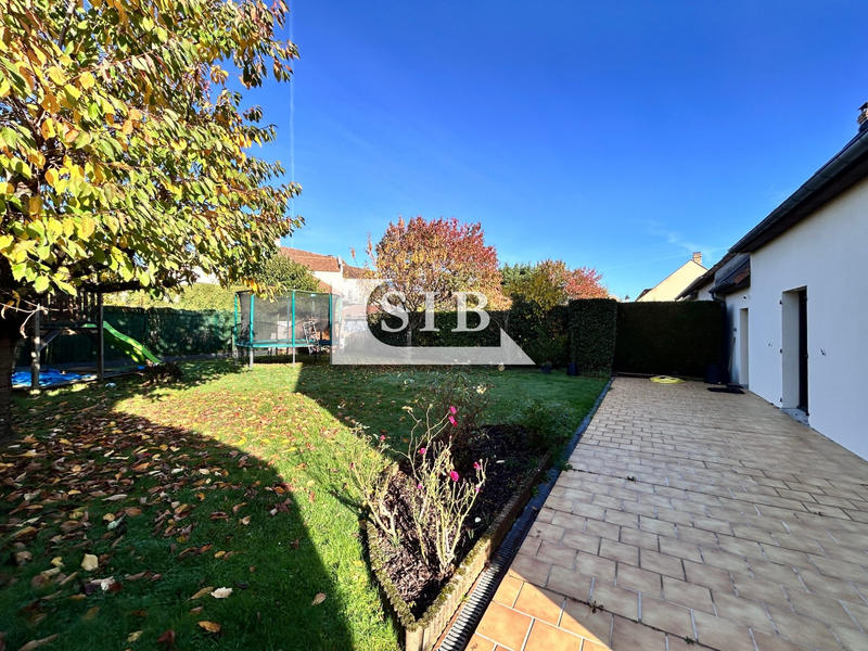 Maison - 168 m² - 8 pièces