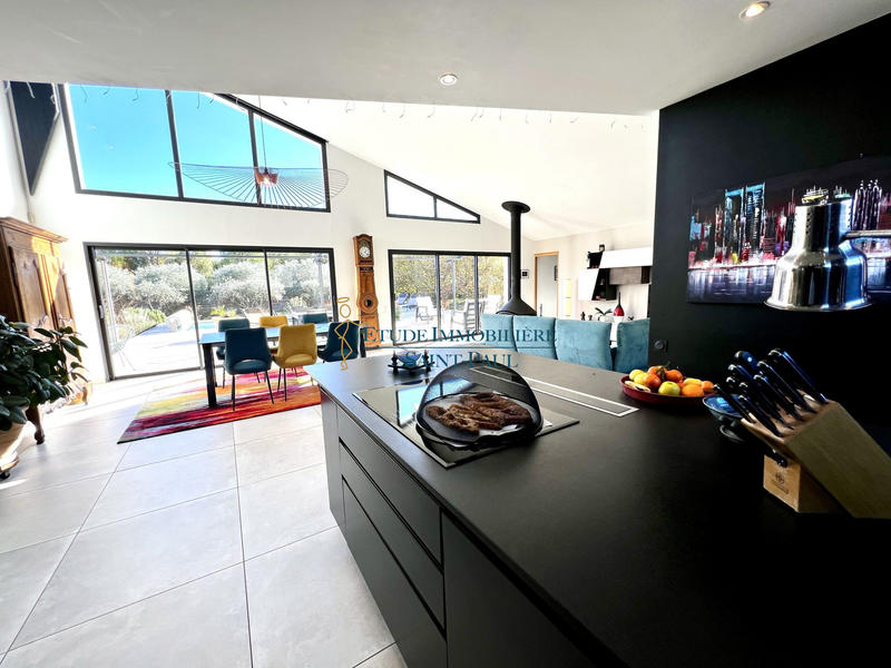 Villa - 200 m² - 7 pièces