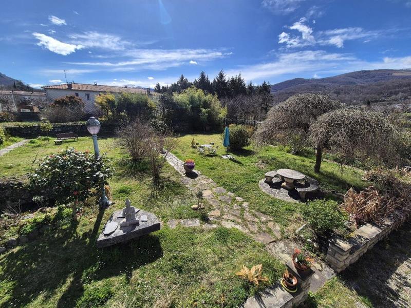 Maison - 155 m² - 6 pièces