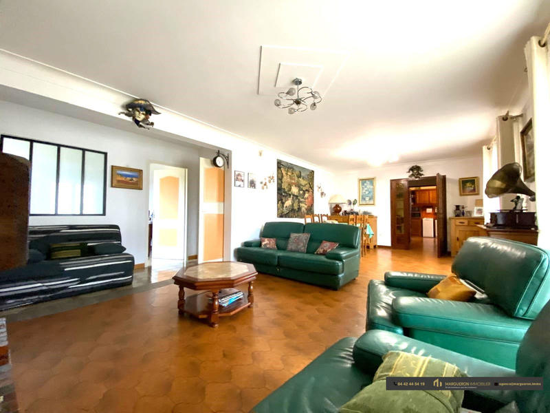 Maison traditionnelle - 110 m² - 4 pièces