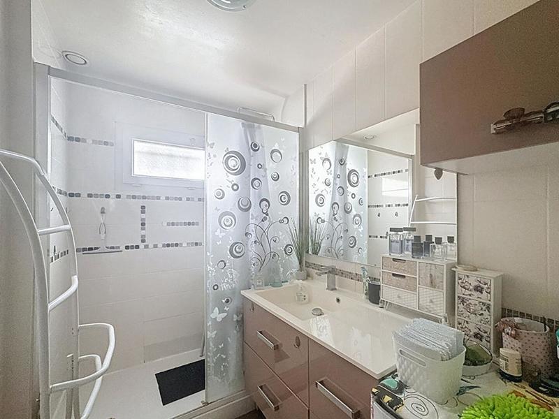 Maison - 85 m² - 5 pièces