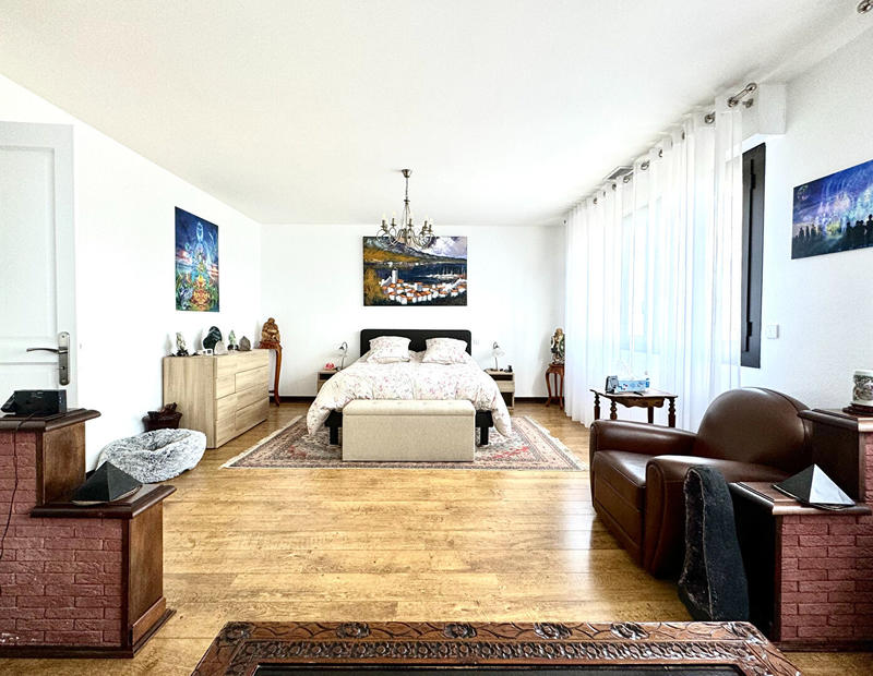 Maison - 171 m² - 5 pièces