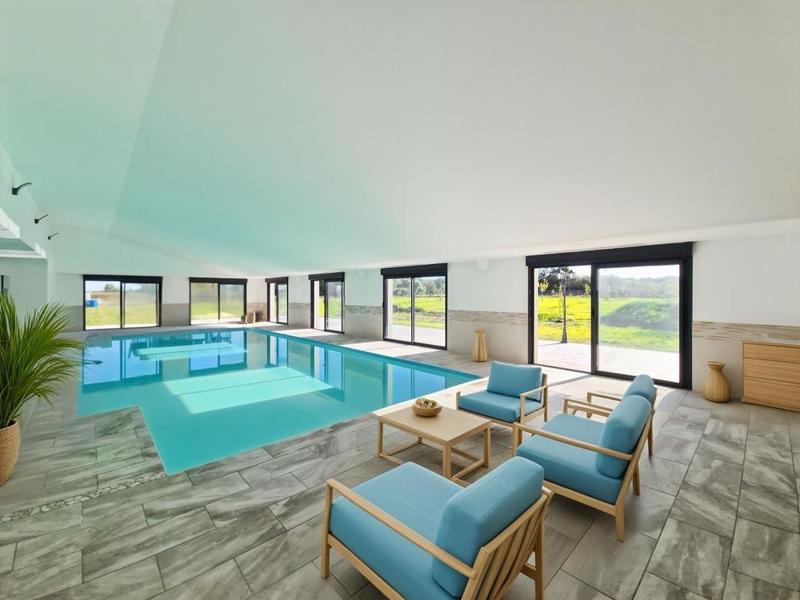 Maison - 409 m² - 6 pièces