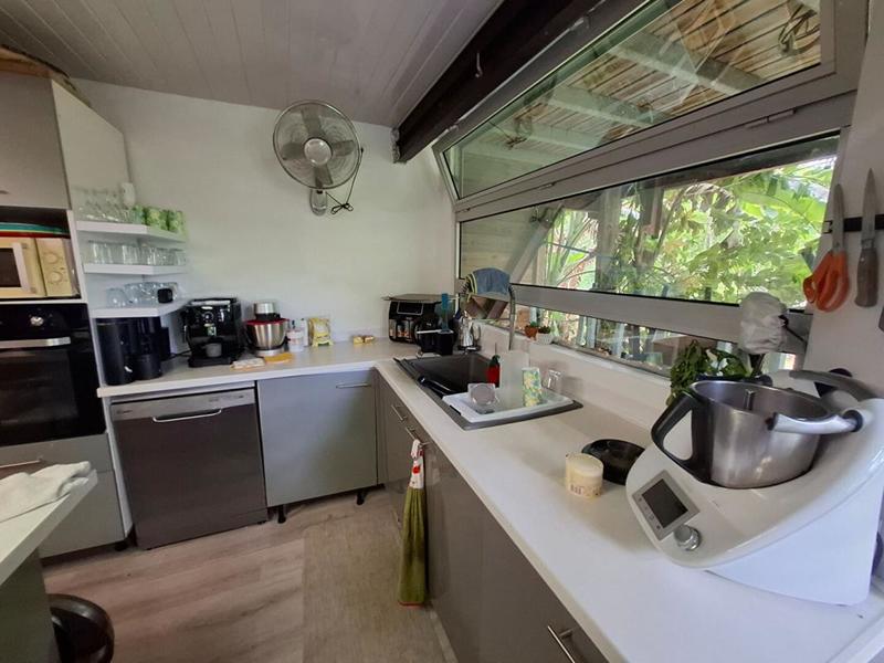 Maison - 239 m² - 11 pièces