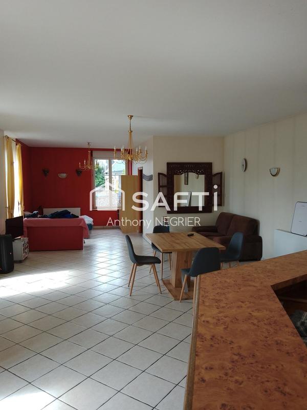 Maison - 300 m² - 10 pièces