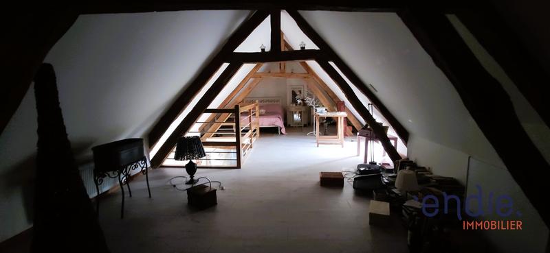 Maison - 350 m² - 10 pièces