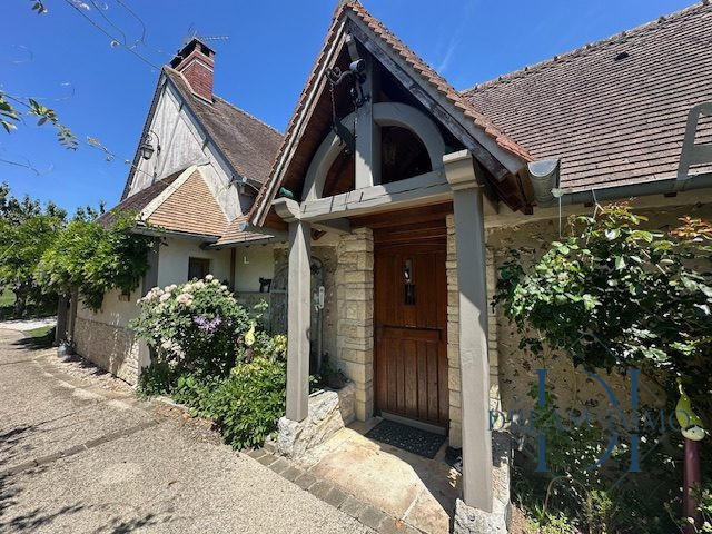 Maison ancienne - 240 m² - 10 pièces