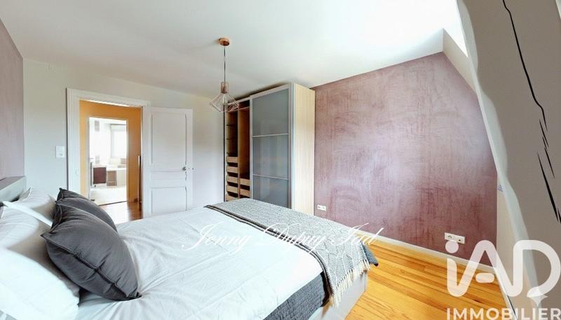 Appartement - 160 m² - 8 pièces