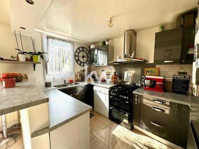 Appartement - 72 m² - 3 pièces