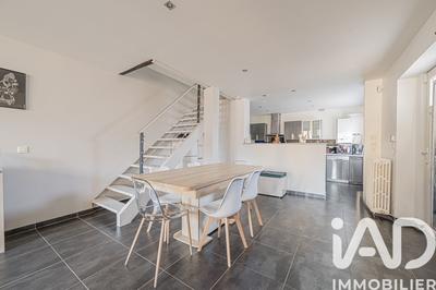 Maison - 107 m² - 4 pièces