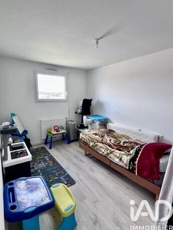 Maison - 94 m² - 5 pièces