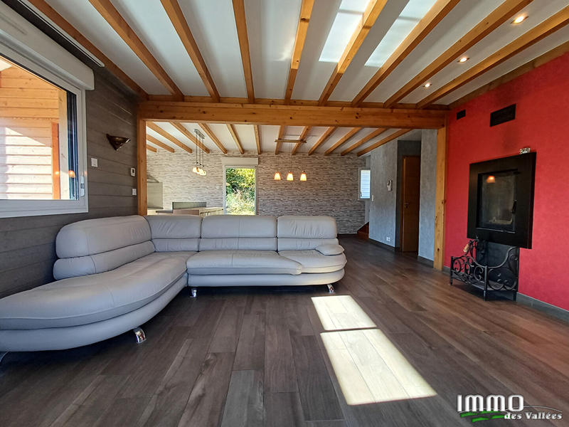 Maison - 106 m² - 6 pièces