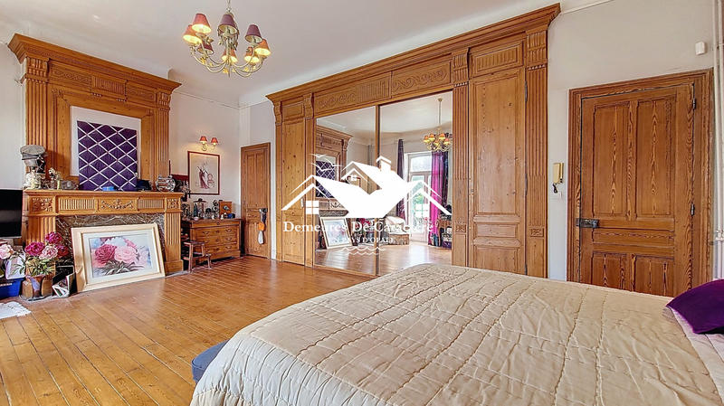 Maison - 399 m² - 14 pièces