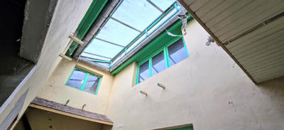 Maison - 450 m² - 14 pièces