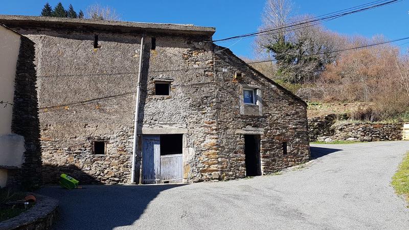 Maison de village - 90 m² - 6 pièces