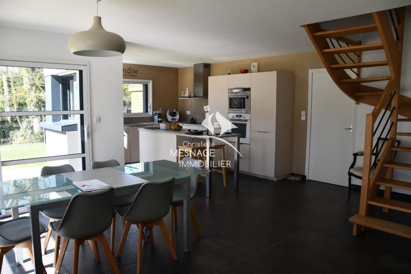 Maison - 117 m² - 6 pièces
