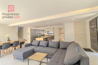 Maison - 170 m² - 7 pièces