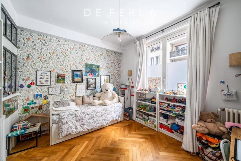 Appartement - 203 m² - 7 pièces