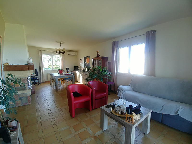 Maison - 98 m² - 4 pièces