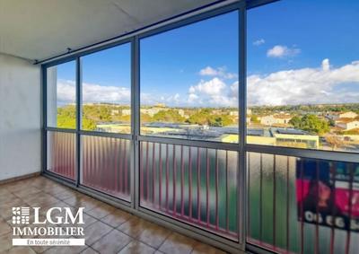 Appartement - 81 m² - 3 pièces