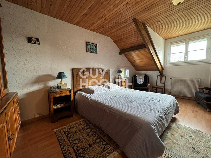 Maison - 208 m² - 8 pièces